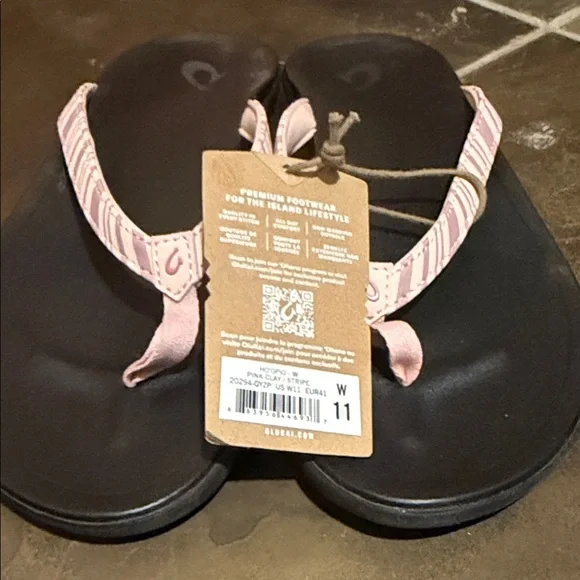 🆕OluKai Ho’opio leather pink clay stripe sandal/flip flop - Picture 2 of 4